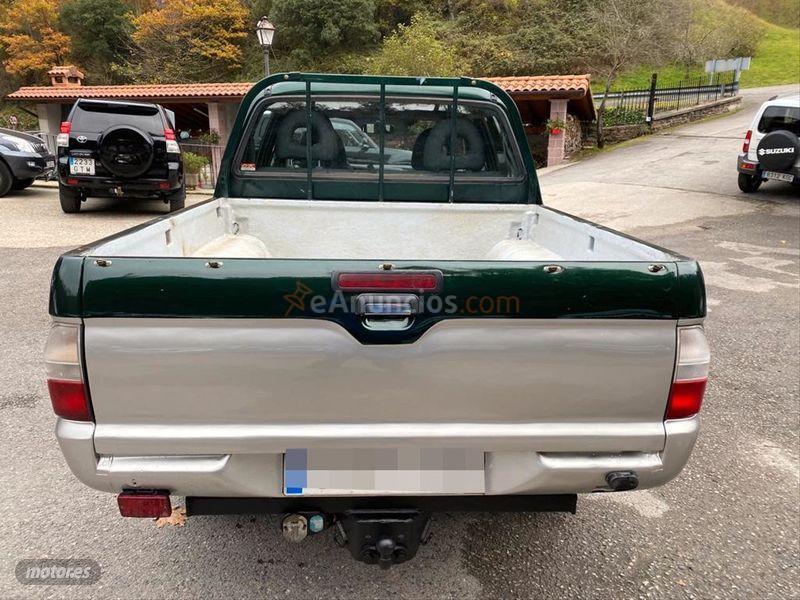 Mitsubishi L 200 Doble Cabina 4X4 Instyle de 2006 con 306.000 Km por 8.500 EUR. en Navarra
