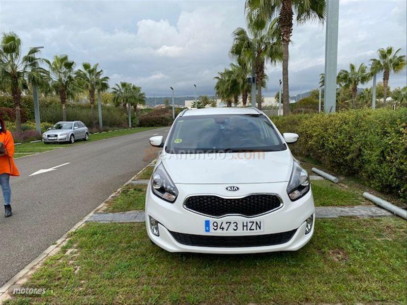 Kia Carens 1.7 CRDi VGT 115cv Drive EcoDynam 5pl de 2014 con 50.000 Km por 9.990 EUR. en Barcelona