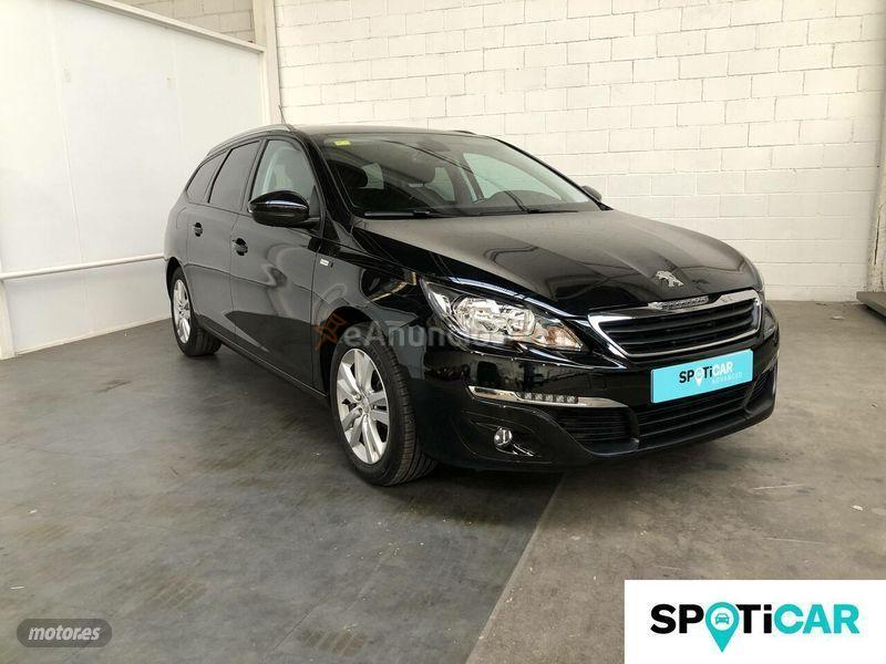 Peugeot 308 SW Style 1.2 PureTech 96KW 130CV SS de 2017 con 70.000 Km por 12.900 EUR. en Barcelona
