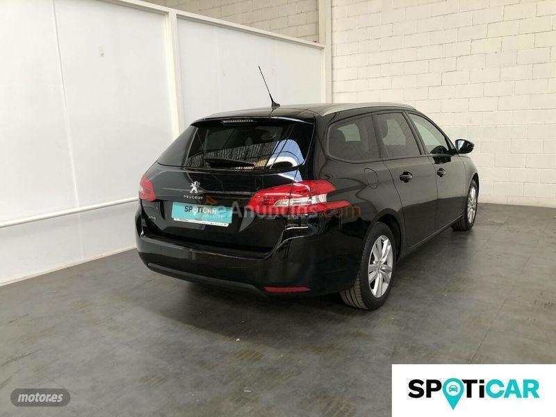 Peugeot 308 SW Style 1.2 PureTech 96KW 130CV SS de 2017 con 70.000 Km por 12.900 EUR. en Barcelona