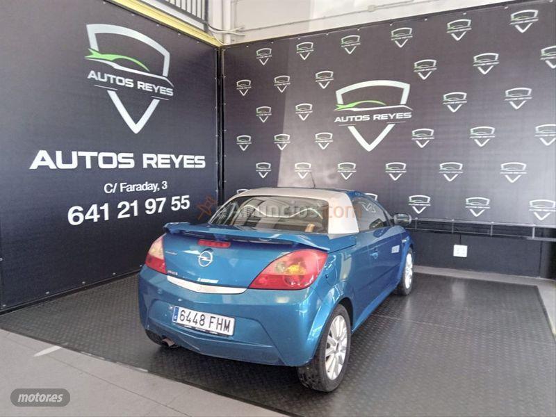 Opel Tigra Sport Premium 1.4 de 2005 con 156.000 Km por 2.600 EUR. en Madrid