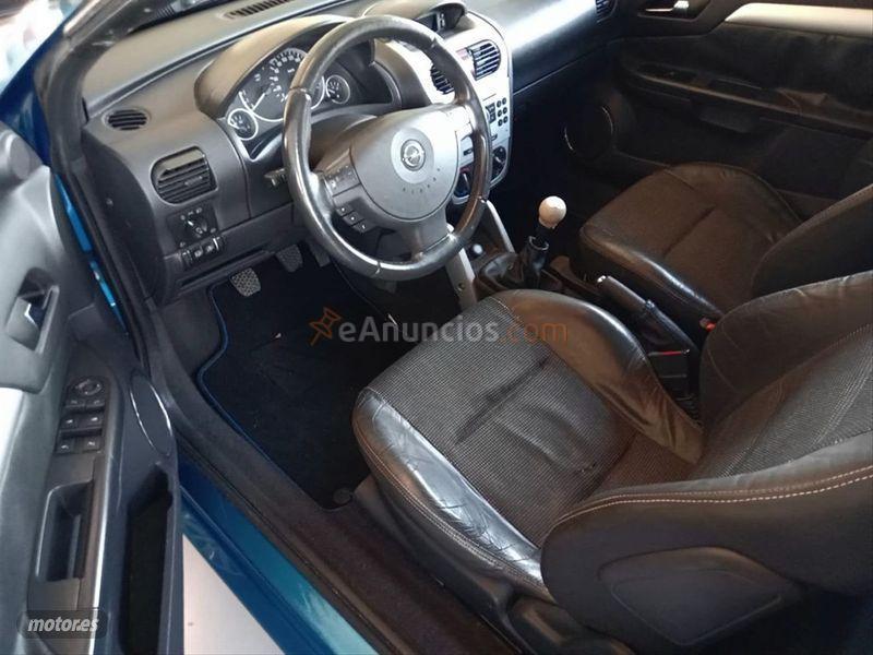 Opel Tigra Sport Premium 1.4 de 2005 con 156.000 Km por 2.600 EUR. en Madrid