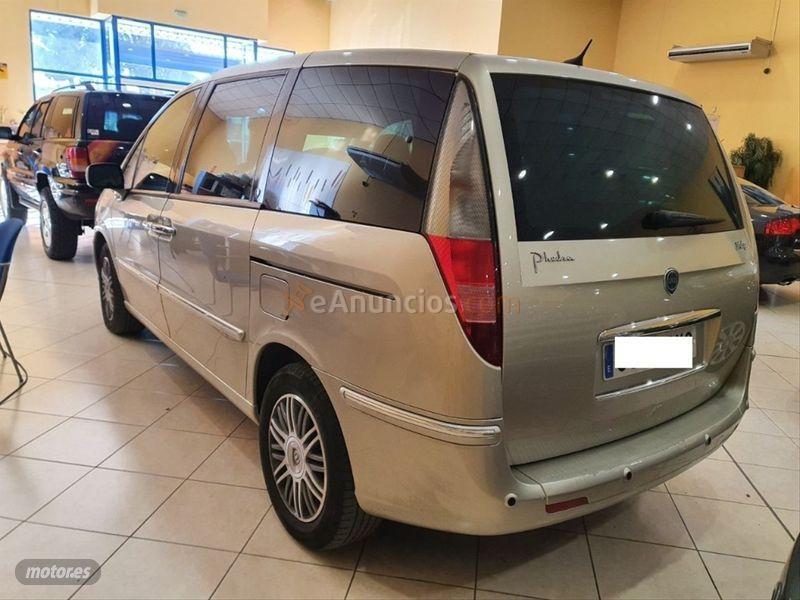 Lancia Phedra 2.2 16v JTD 170CV C.A. Oro Plus de 2009 con 129.833 Km por 9.500 EUR. en Jaen