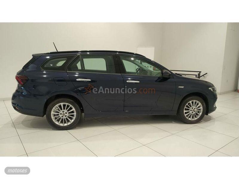 Fiat Tipo SW Life 1.0 73kW 100CV de 2021 con 5.090 Km por 18.500 EUR. en Sevilla