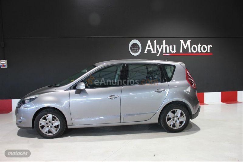Renault Scenic Dynamique dCi 110 de 2011 con 119.000 Km por 7.990 EUR. en Salamanca