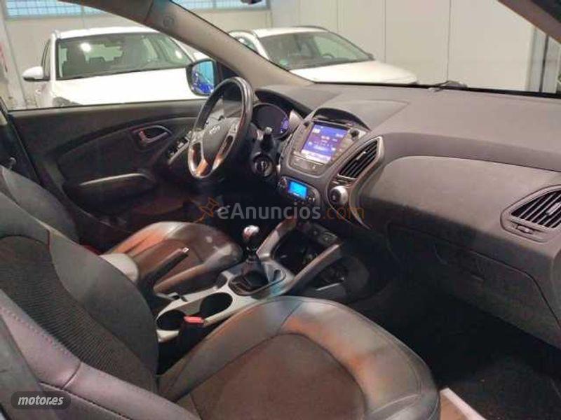 Hyundai ix35 ix35 2.0CRDI Tecno 4x2 de 2015 con 136.758 Km por 11.200 EUR. en Madrid