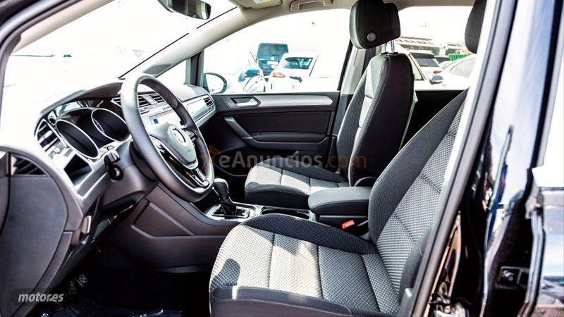 Volkswagen Touran Advance 1.5 TSI 110kW 150CV DSG de 2022 por 37.495 EUR. en Madrid