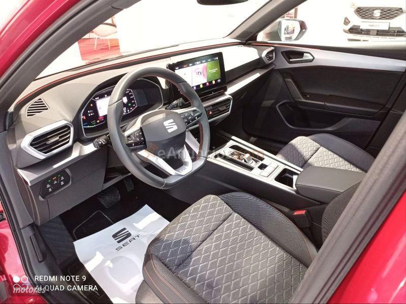 Seat Leon SP 1.4 eHybrid DSG SS FR Go XL de 2021 con 10.000 Km por 33.800 EUR. en Barcelona