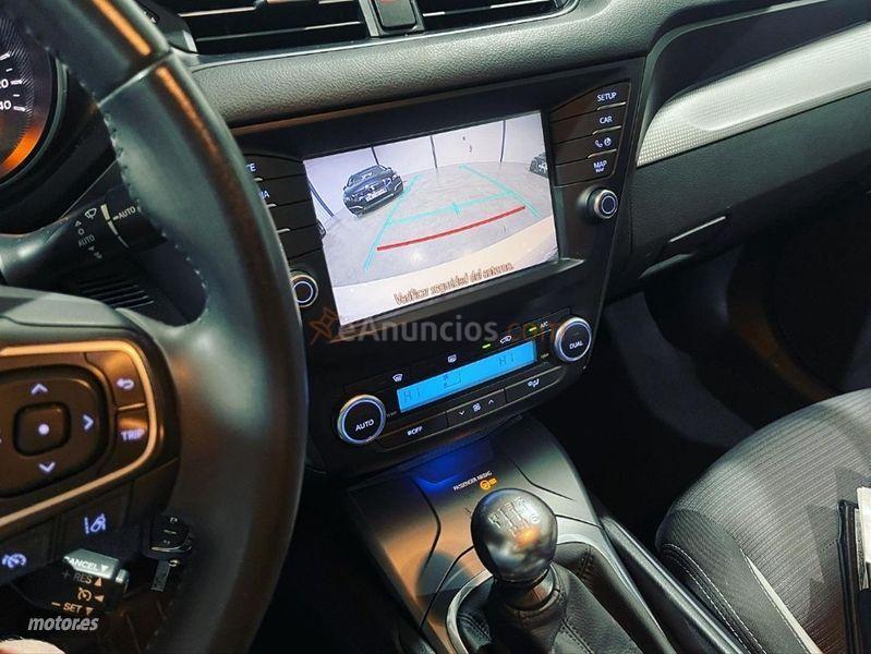 Toyota Avensis 1.6 115D ADVANCE TS de 2016 con 240.000 Km por 9.500 EUR. en Sevilla