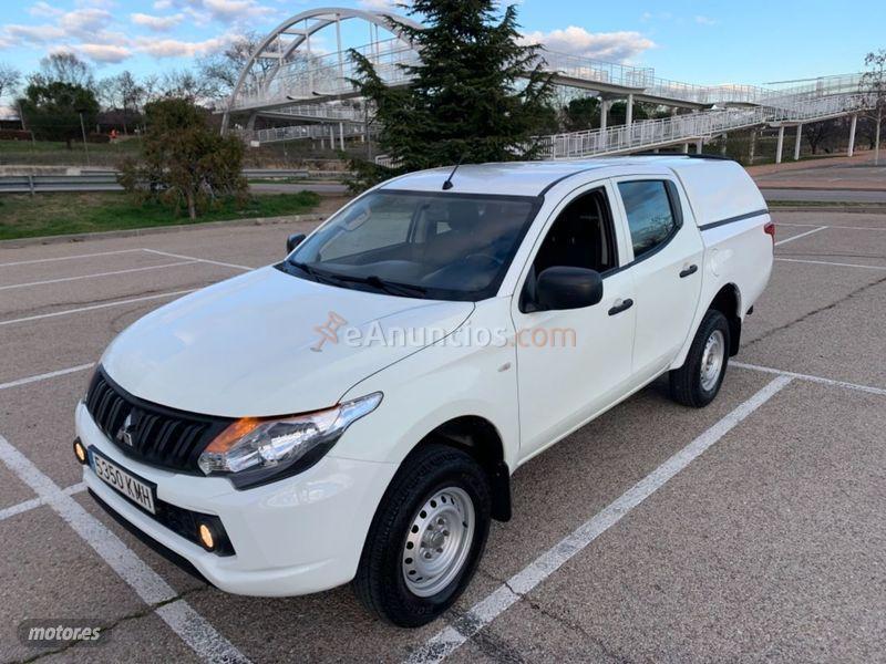 Mitsubishi L 200 DC 250 DID MPro de 2018 con 110.000 Km por 21.900 EUR. en Madrid