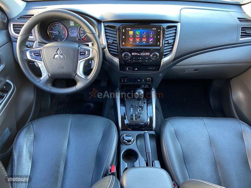 Mitsubishi L 200 DC 300 DID Kaiteki Auto de 2017 con 92.000 Km por 28.990 EUR. en Madrid