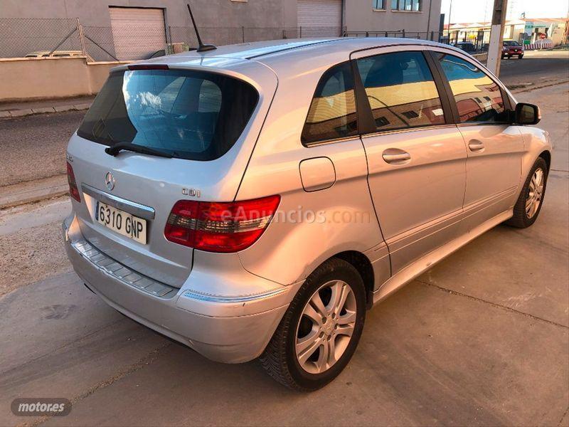 Mercedes Clase B B 200 CDI de 2009 con 330.000 Km por 5.500 EUR. en Valladolid