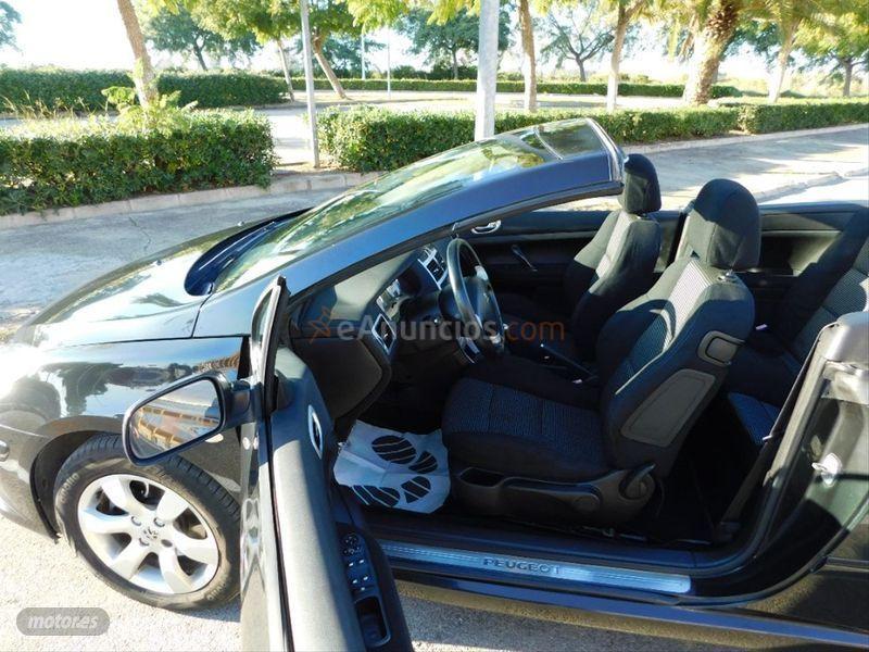 Peugeot 307 CC 1.6 16v de 2006 con 170.600 Km por 3.900 EUR. en Valencia