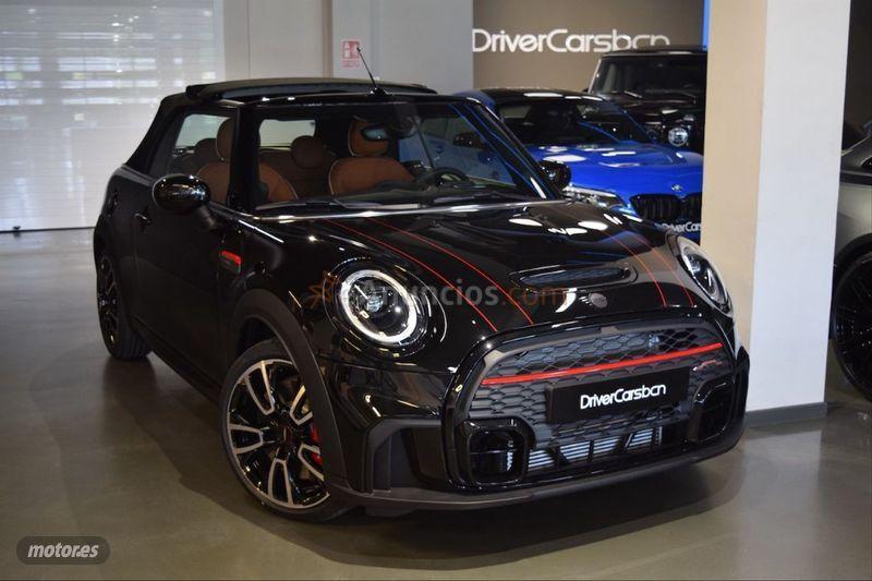 Mini Cooper John Cooper Works Cabrio de 2021 con 4.200 Km por 48.900 EUR. en Barcelona