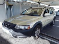 Volvo XC 70 2.4 D5 Momentum de 2006 con 200.000 Km por 5.750 EUR. en Madrid