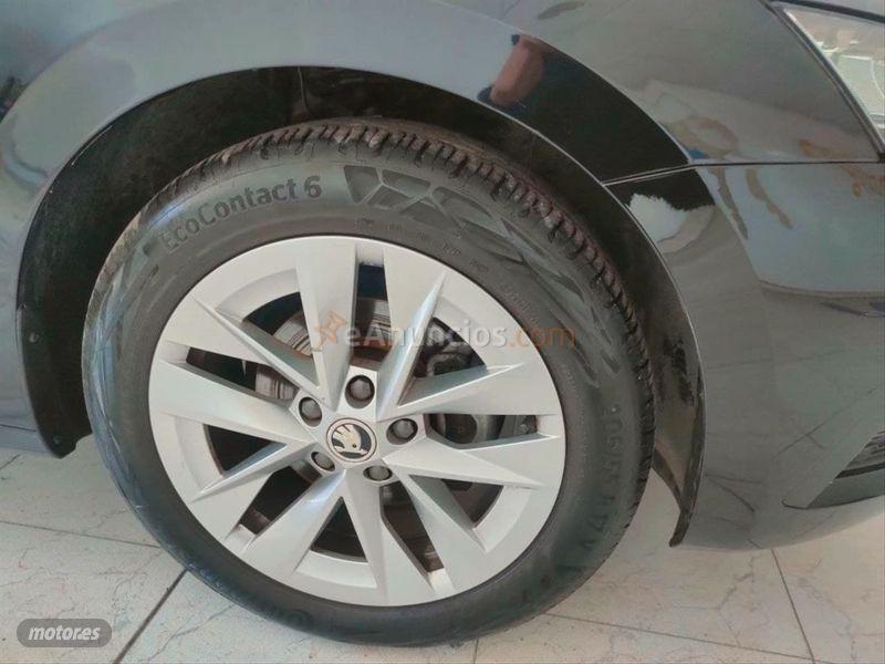 Skoda Octavia Combi 1.0 TSI 81kW110CV Man Ambition de 2021 con 9.992 Km por 22.990 EUR. en Valladolid