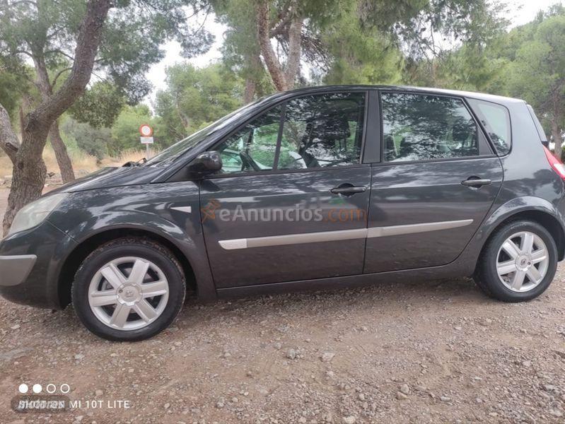 Renault Scenic Confort Dynamique 1.6 16V EU4 de 2005 con 142.235 Km por 4.490 EUR. en Castellon