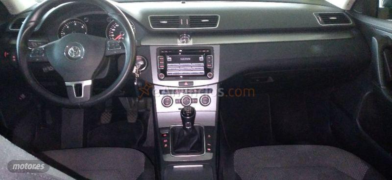 Volkswagen Passat Variant 2.0 TDI 140 Advance BMotion Tech de 2014 con 111.567 Km por 14.990 EUR. en Pontevedra