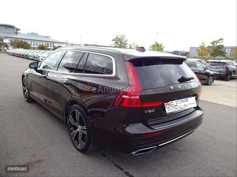 Volvo V 60 2.0 D2 RDesign Momentum Auto de 2019 con 50.300 Km por 33.250 EUR. en Madrid