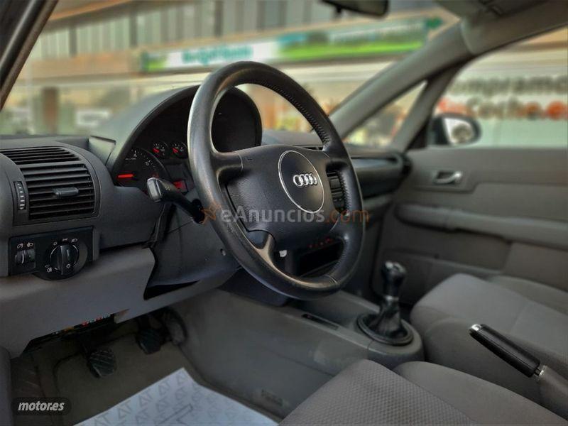 Audi A2 1.4 de 2002 con 93.500 Km por 3.999 EUR. en Alicante