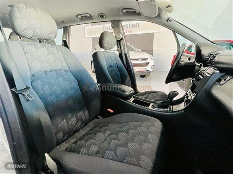 Mercedes Clase C C 220 CDI CLASSIC de 2001 con 280.000 Km por 4.300 EUR. en Sevilla