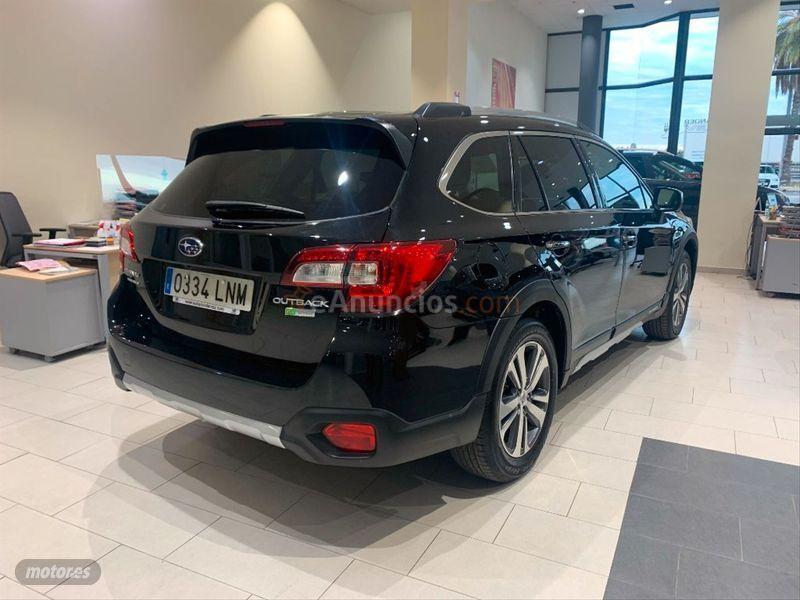 Subaru Outback 2.5i Executive CVT Lineartronic AWD de 2021 con 17.800 Km por 32.000 EUR. en Valencia