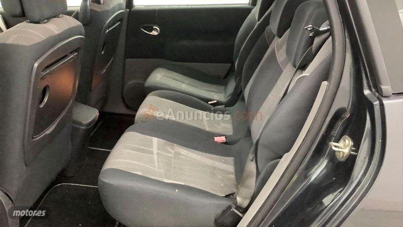 Renault Scenic LUXE DYNAMIQUE 1.9DCI de 2004 con 127.089 Km por 2.050 EUR. en Toledo