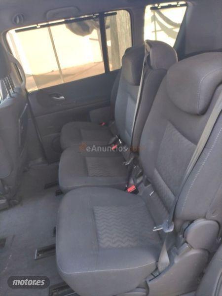 Renault Espace Initiale dCi 150 de 2010 con 200.000 Km por 3.500 EUR. en Madrid