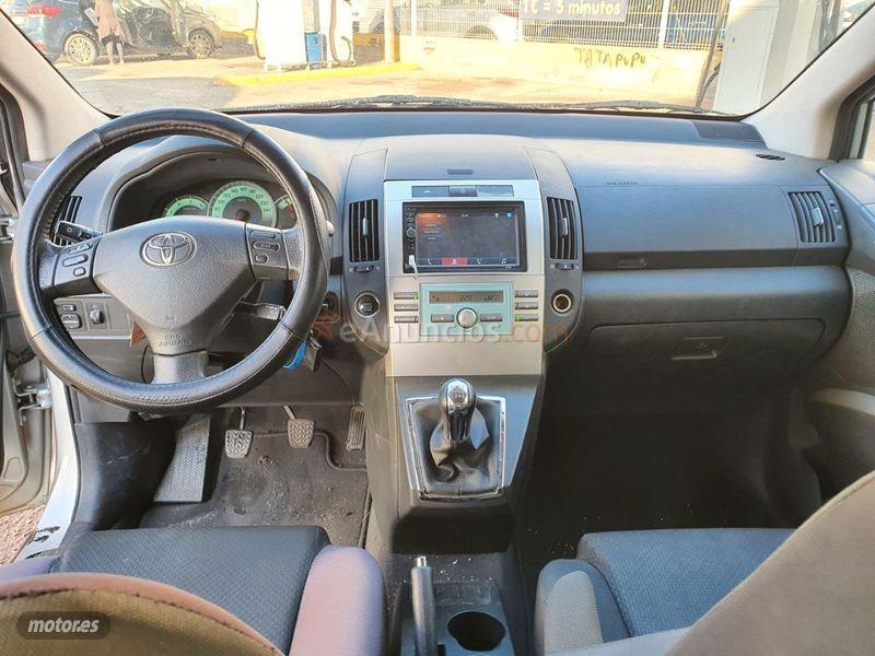 Toyota Corolla Verso 2.2 D4D 136cv Sol de 2007 con 161.340 Km por 4.700 EUR. en Valencia