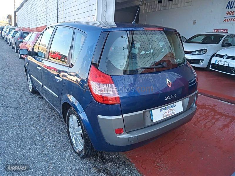 Renault Scenic CONFORT AUTHENTIQUE 1.9DCI de 2004 con 97.000 Km por 2.900 EUR. en Pontevedra